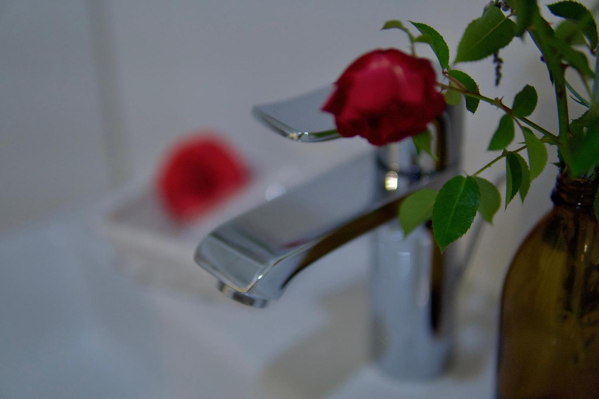 Bed & Breakfast Outlet Hotel Dettingen an der Erms Dış mekan fotoğraf