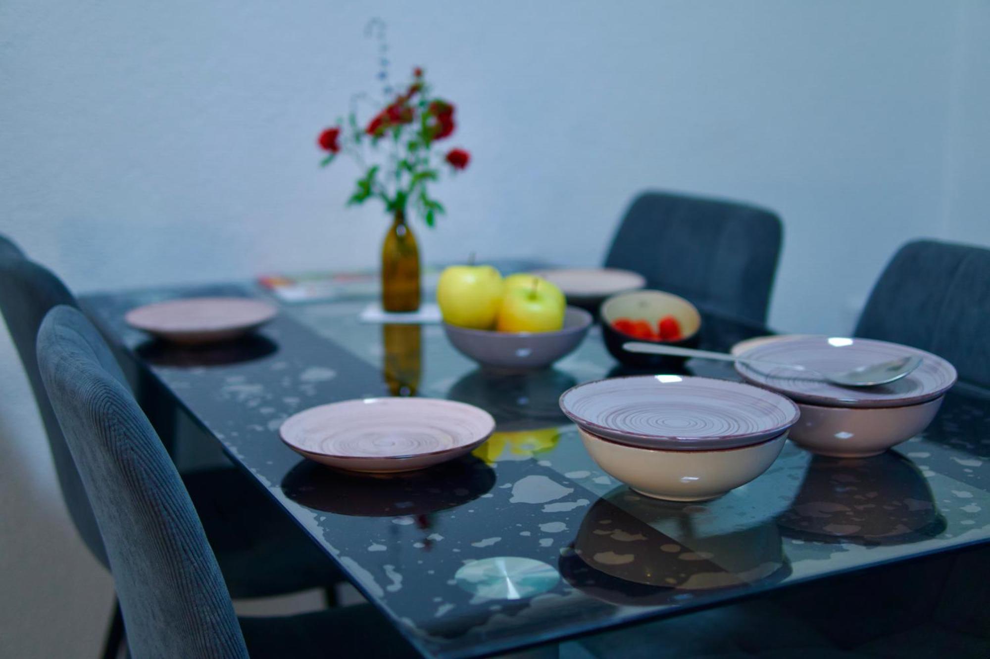 Bed & Breakfast Outlet Hotel Dettingen an der Erms Dış mekan fotoğraf