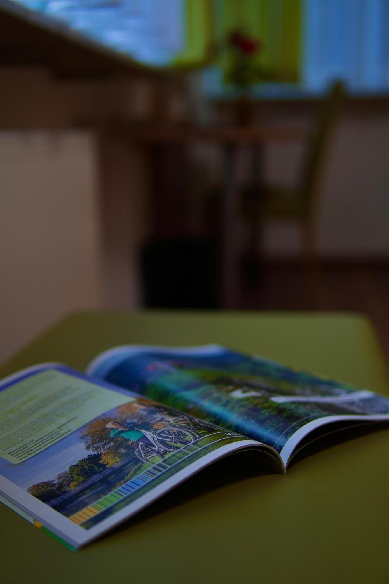 Bed & Breakfast Outlet Hotel Dettingen an der Erms Dış mekan fotoğraf