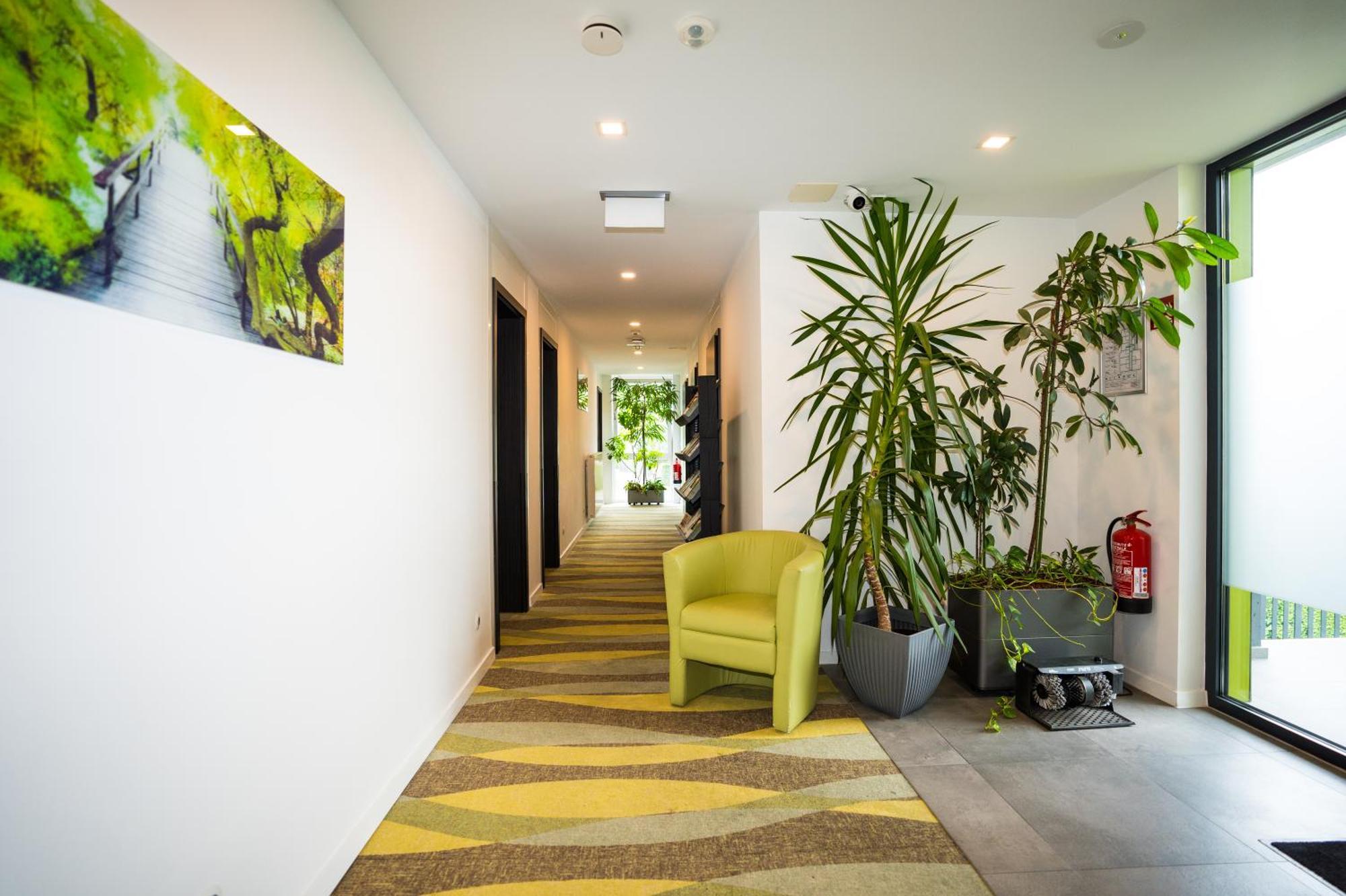 Bed & Breakfast Outlet Hotel Dettingen an der Erms Dış mekan fotoğraf